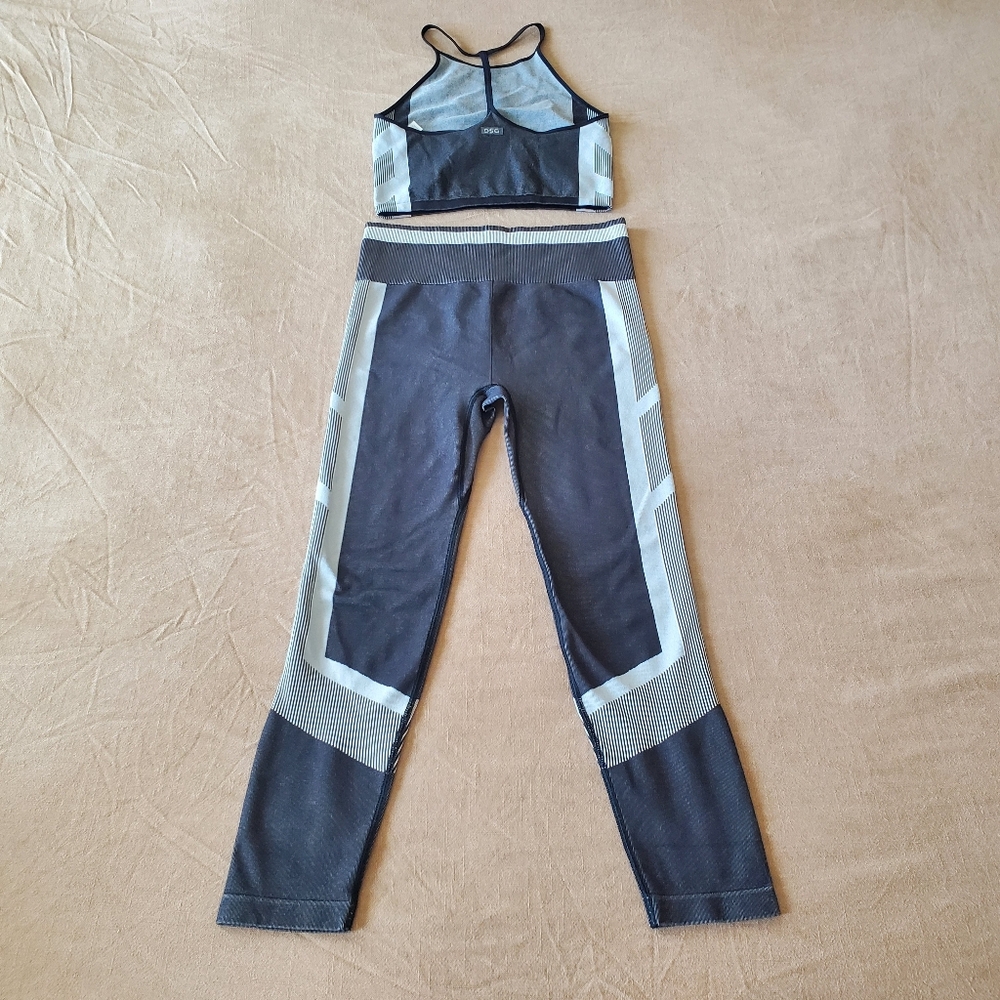 DSG Women’s Seamless Matching Activewear Set Medium